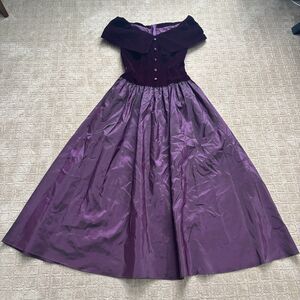 Alfred Angelo VTG Velvet Taffeta Dress Women 8 Purple Long 80s Retro Prom Formal